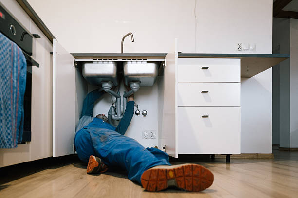 Professional Drain Cleaning technician working in Woodbury, TN